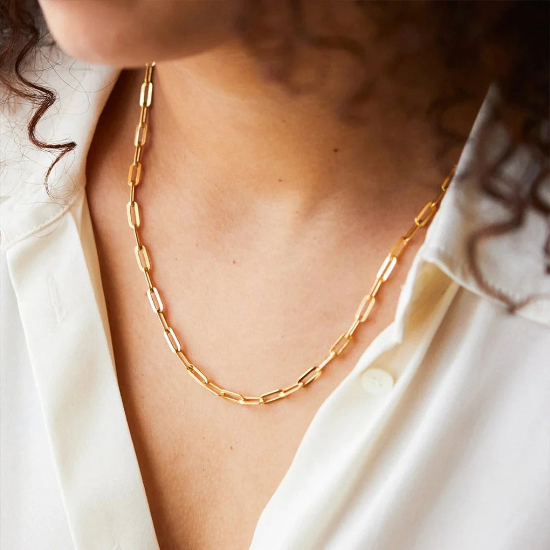 Elegant Gold Necklace