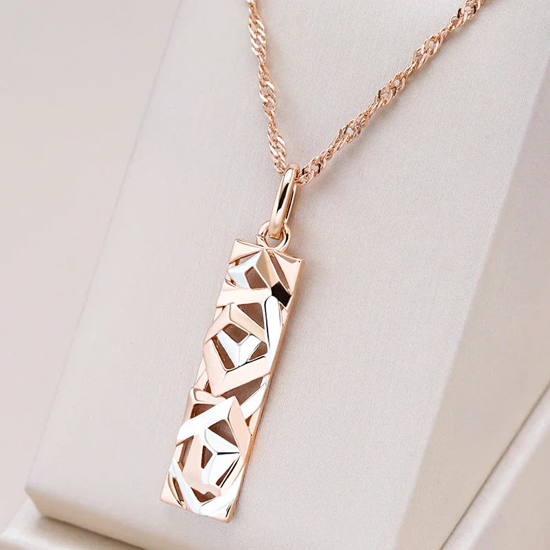 Chic Gold Necklace