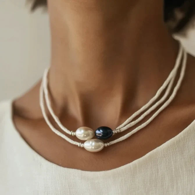 Classic Black and White Pearl Necklace