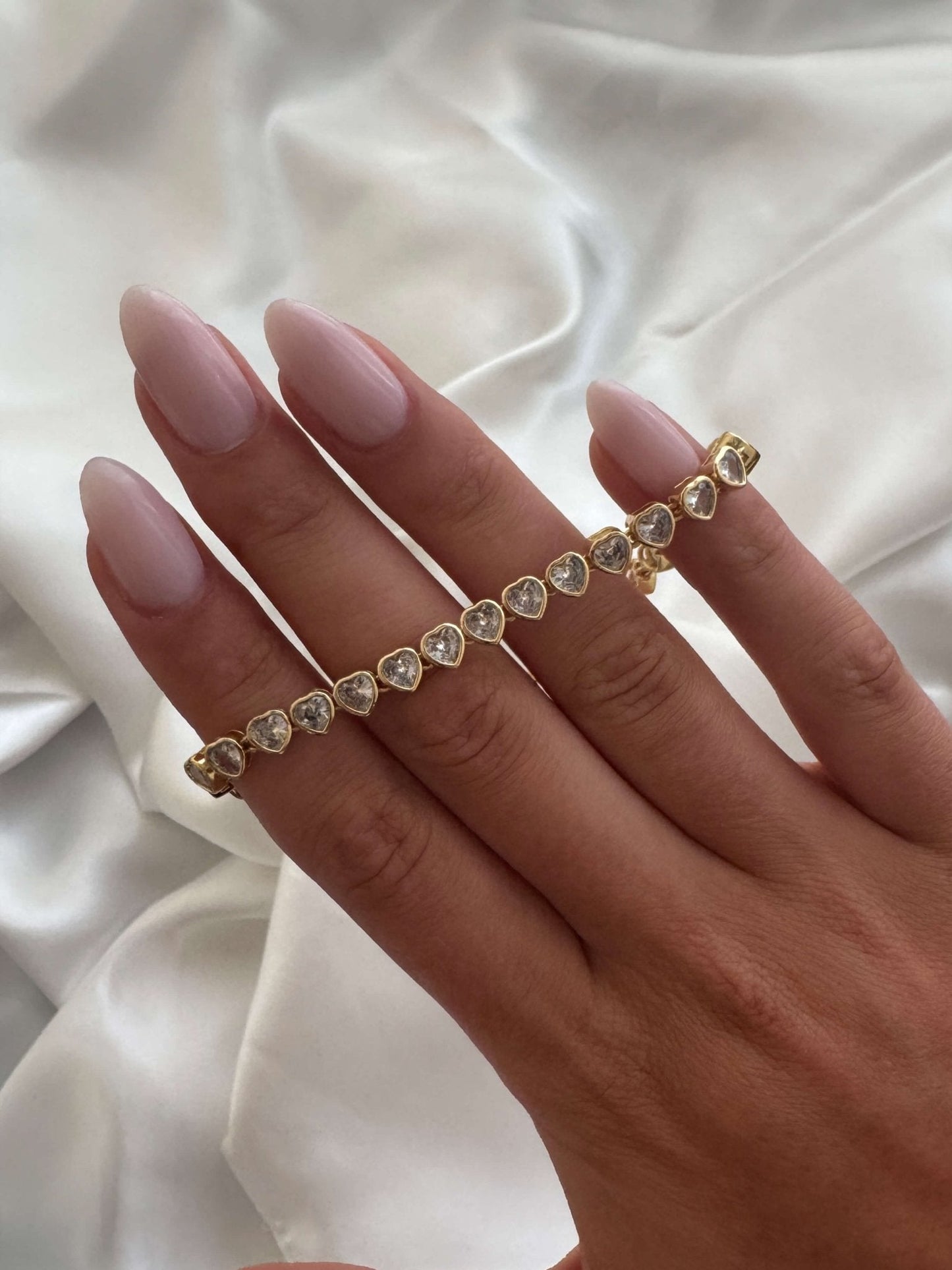 Heart-Cut Zirconia Tennis Bracelet