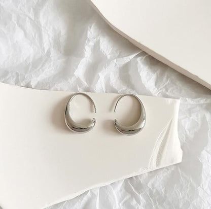 Elegant Gold Earrings