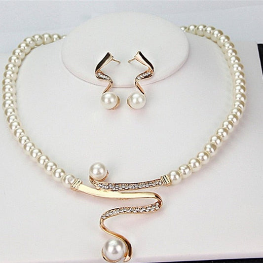 Elegant Pearl Necklace and Earring Set