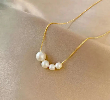 Gold Necklace with Freshwater Pearls