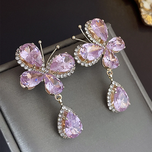 Chic Pink Daisy Drop Earrings