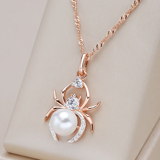 Chic Pearl Spider Pendant Necklace