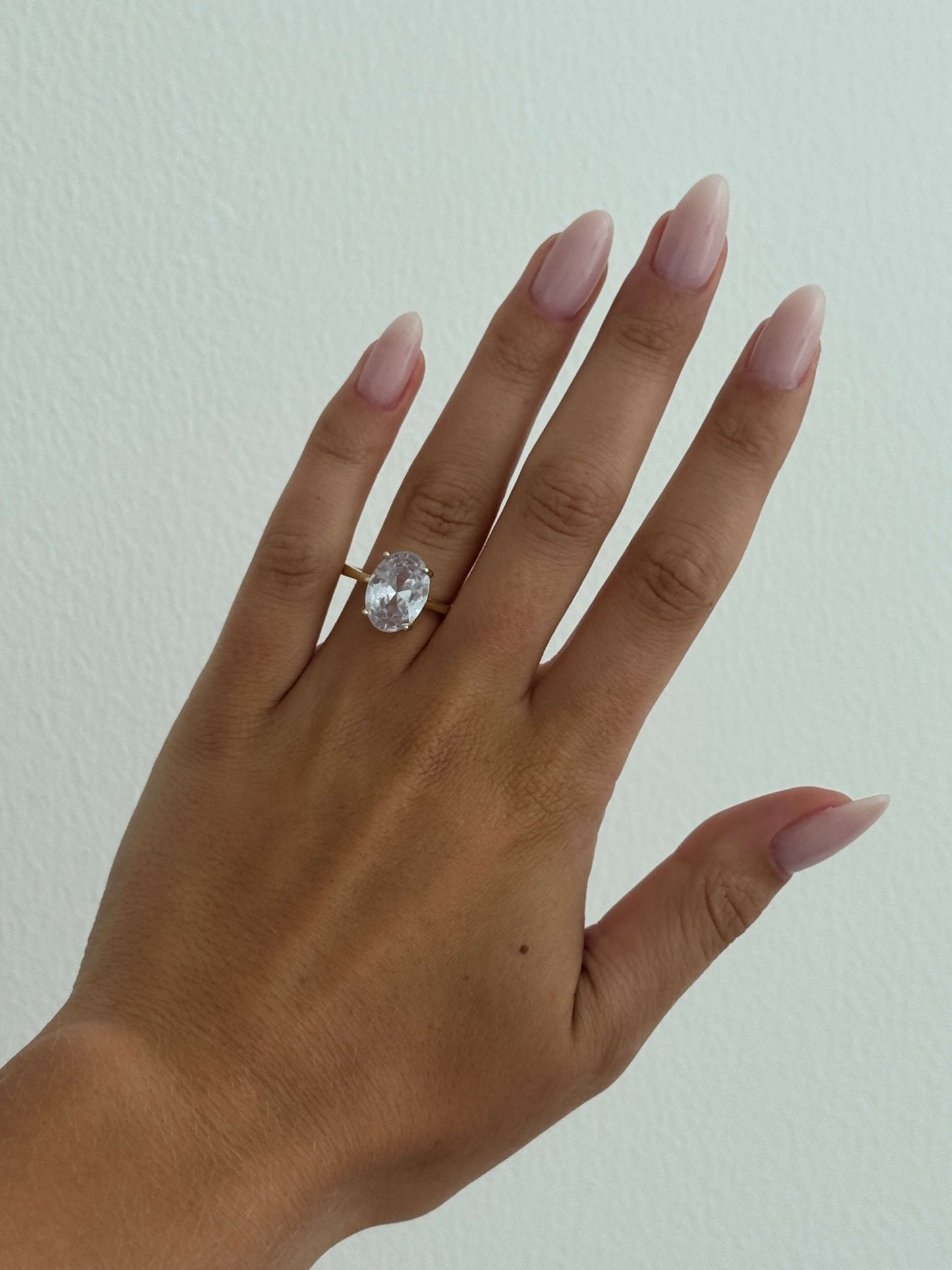 Oval Zirconia Band Ring