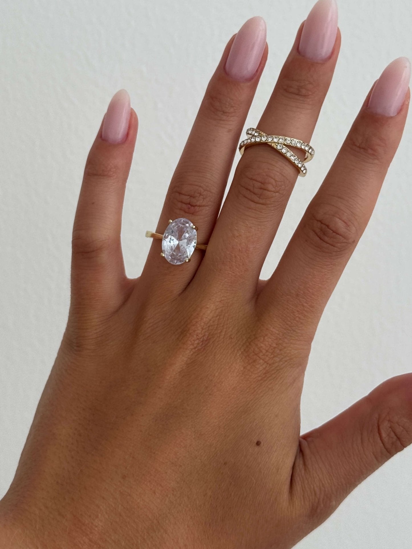 Oval Zirconia Band Ring